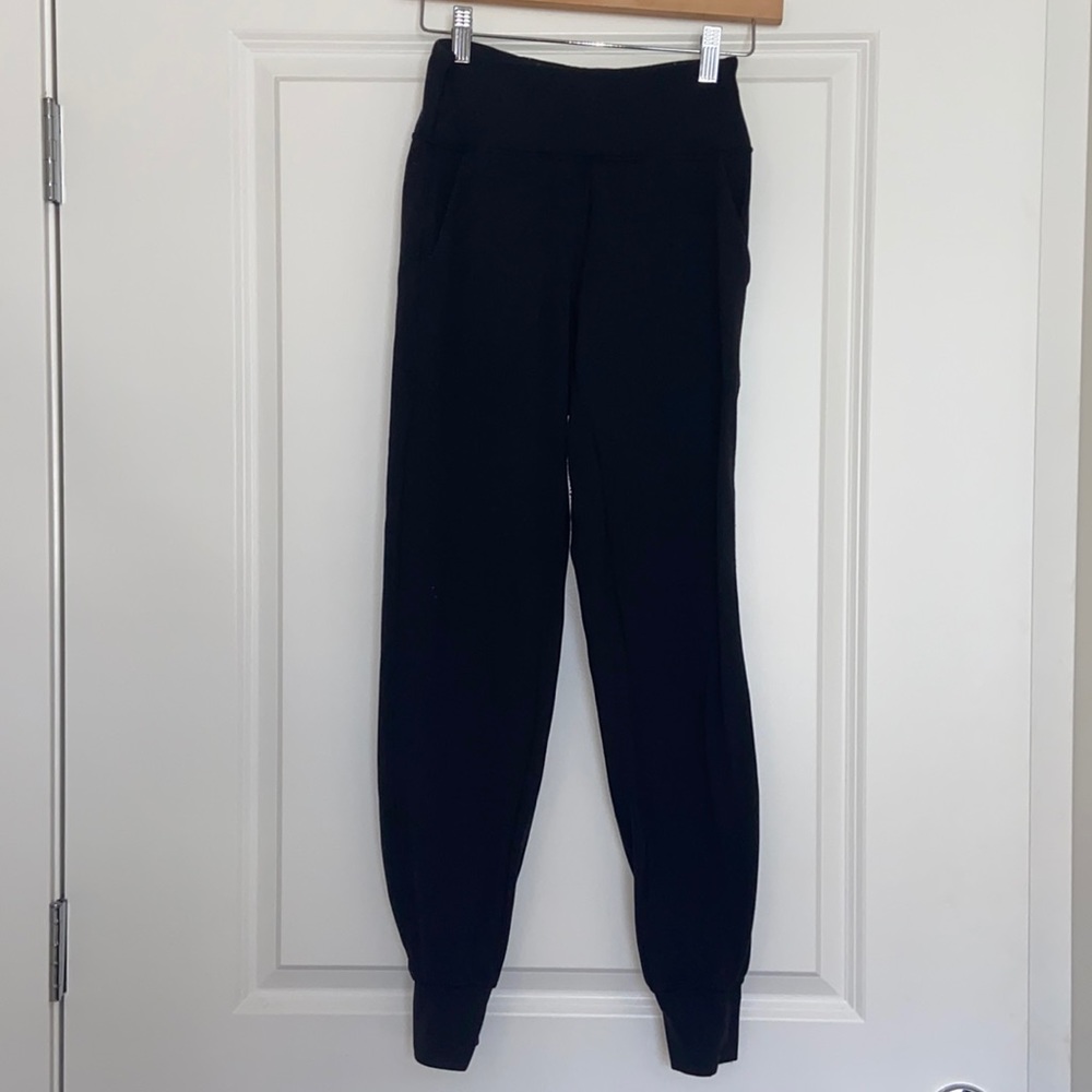 Lululemon Align Joggers, Size 4